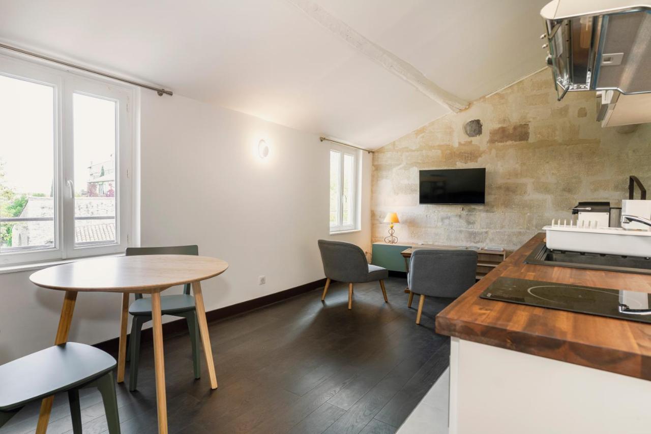 Saint Eloi - Duplex Centre Historique De Villeneuve Les Avignon Zewnętrze zdjęcie