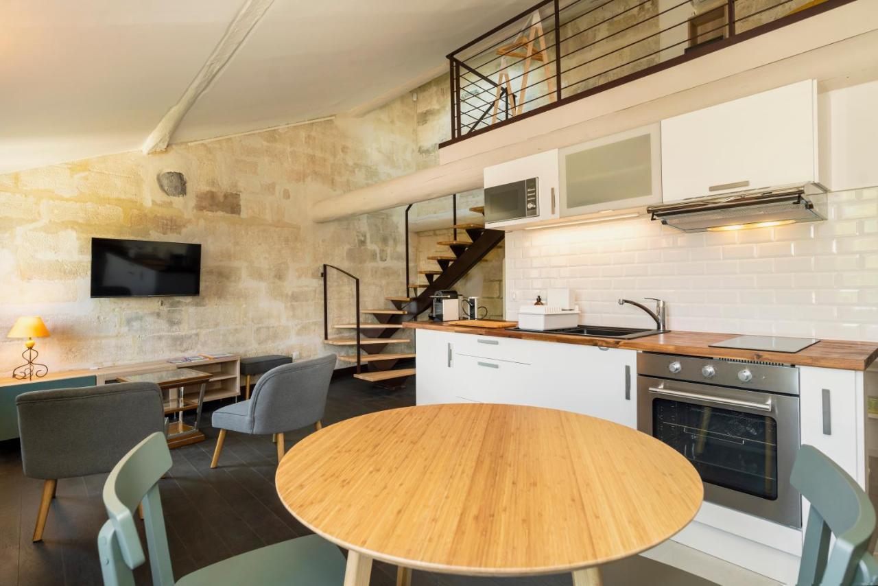Saint Eloi - Duplex Centre Historique De Villeneuve Les Avignon Zewnętrze zdjęcie